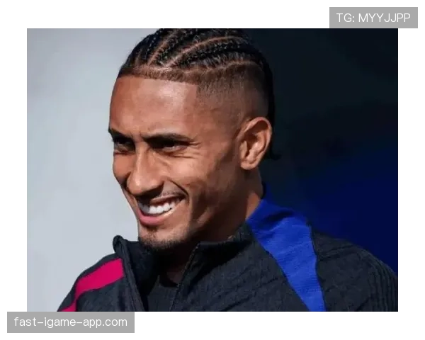 拉菲尼亚：现代左脚边锋的战术角色与数据解析